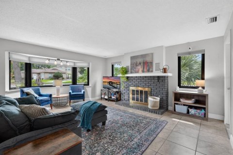 Casa en venta en Ormond Beach, Florida, 3 dormitorios, 196.95 m2 № 2107701 - foto 6