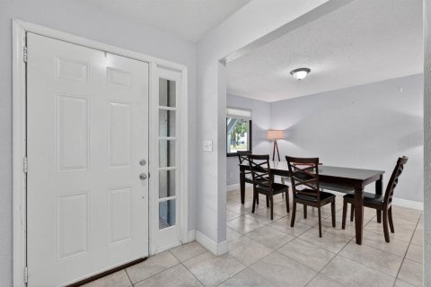 Casa en venta en Ormond Beach, Florida, 3 dormitorios, 196.95 m2 № 2107701 - foto 3