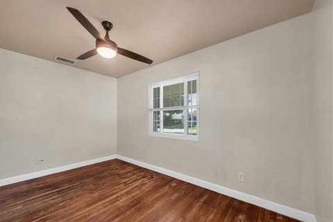 House in Saint Petersburg, Florida 3 bedrooms, 76.18 sq.m. № 1898845 - photo 16