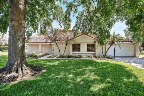 House in Orlando, Florida 4 bedrooms, 206.8 sq.m. № 2151268