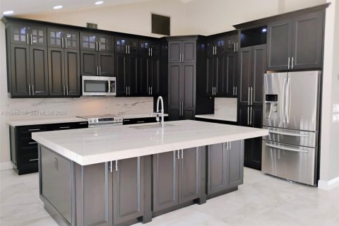 Дом в Бойнтон-Бич, Флорида 4 спальни, 199м2 № 2003828