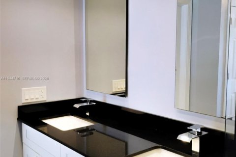 Снять в аренду виллу или дом в Бойнтон-Бич, Флорида 4 спальни, 199м2, № 2003828 - фото 30