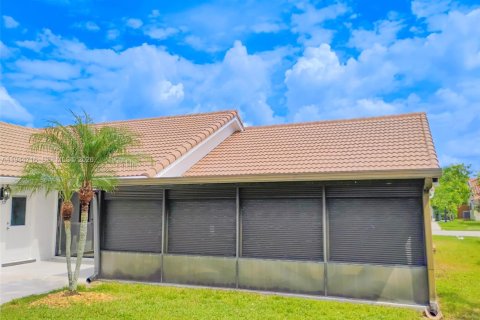 Снять в аренду виллу или дом в Бойнтон-Бич, Флорида 4 спальни, 199м2, № 2003828 - фото 16