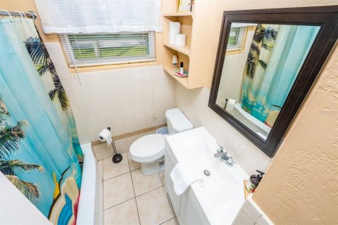 Apartment in New Smyrna Beach, Florida 3 bedrooms, 129.32 sq.m. № 1561256 - photo 27