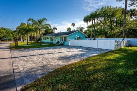 Apartment in New Smyrna Beach, Florida 3 bedrooms, 129.32 sq.m. № 1561256 - photo 2