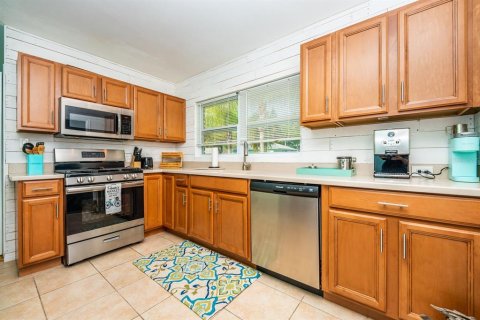 Apartment in New Smyrna Beach, Florida 3 bedrooms, 129.32 sq.m. № 1561256 - photo 13