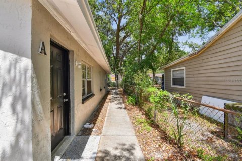 Commercial property in Tampa, Florida 4 bedrooms, 111.11 sq.m. № 1725578 - photo 6