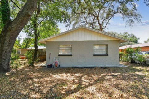 Commercial property in Tampa, Florida 4 bedrooms, 111.11 sq.m. № 1725578 - photo 23