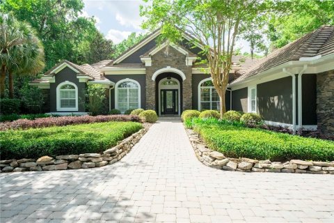 House in Ocala, Florida 4 bedrooms, 436.55 sq.m. № 1637562 - photo 9