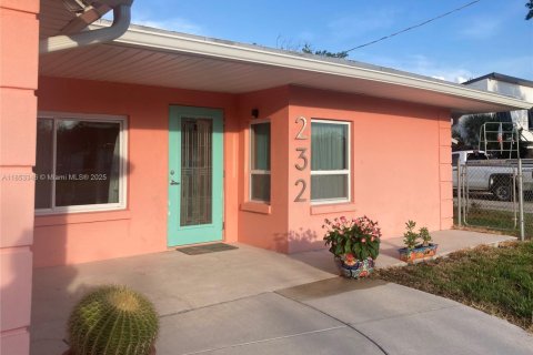 House in Punta Gorda, Florida 3 bedrooms № 1872441 - photo 10