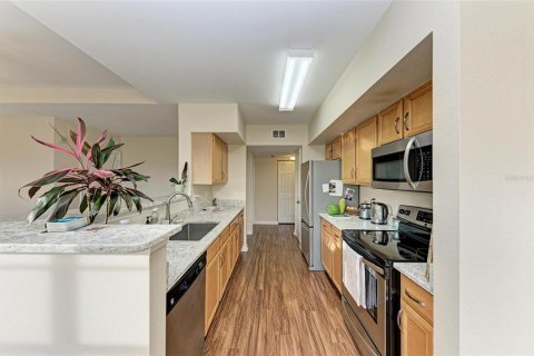Copropriété à vendre à Sarasota, Floride: 3 chambres, 121.7 m2 № 1546396 - photo 13