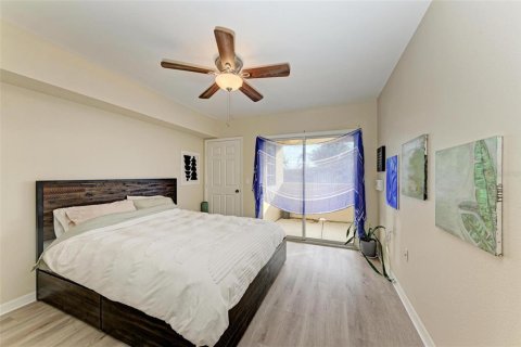 Copropriété à vendre à Sarasota, Floride: 3 chambres, 121.7 m2 № 1546396 - photo 18
