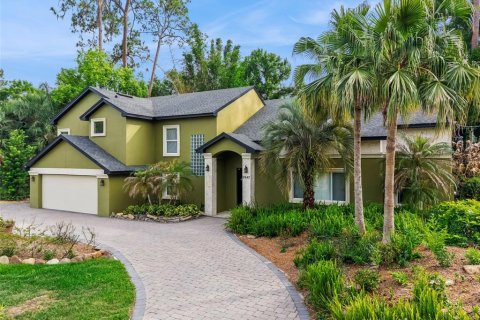 House in Apopka, Florida 4 bedrooms, 368.54 sq.m. № 2200512 - photo 9