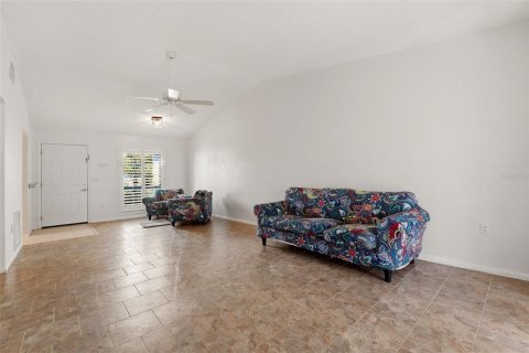 Condo in Bradenton, Florida, 1 bedroom  № 2197036 - photo 4