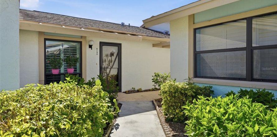 Condo in Bradenton, Florida, 1 bedroom  № 2197036