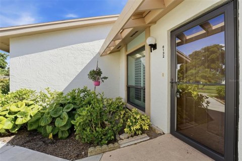 Condo in Bradenton, Florida, 1 bedroom  № 2197036 - photo 2