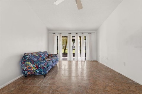 Condo in Bradenton, Florida, 1 bedroom  № 2197036 - photo 6