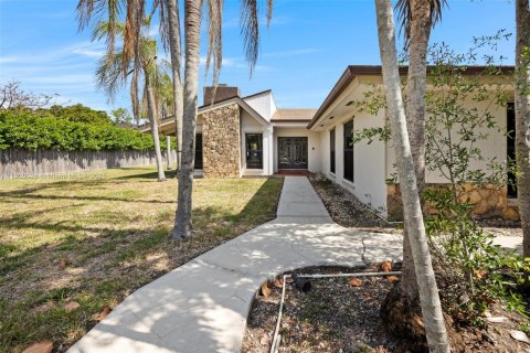 Villa ou maison à Miami, Floride 4 chambres, 224.82 m2 № 2024330