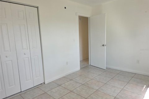 Villa ou maison à louer à Kissimmee, Floride: 2 chambres, 95.22 m2 № 2099843 - photo 24