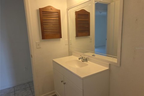 Villa ou maison à louer à Kissimmee, Floride: 2 chambres, 95.22 m2 № 2099843 - photo 19