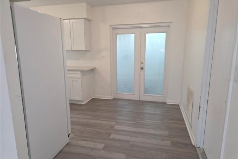 Villa ou maison à louer à Kissimmee, Floride: 2 chambres, 95.22 m2 № 2099843 - photo 9