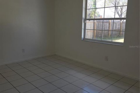 Villa ou maison à louer à Kissimmee, Floride: 2 chambres, 95.22 m2 № 2099843 - photo 25
