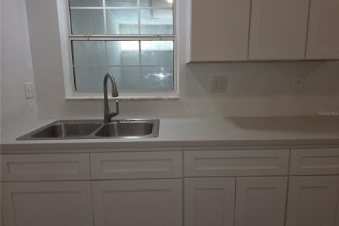 Villa ou maison à louer à Kissimmee, Floride: 2 chambres, 95.22 m2 № 2099843 - photo 18