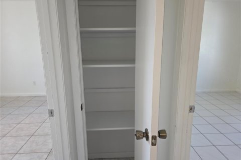 Villa ou maison à louer à Kissimmee, Floride: 2 chambres, 95.22 m2 № 2099843 - photo 23