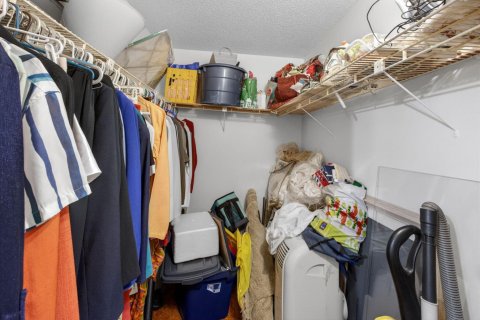 Condo in West Palm Beach, Florida, 2 bedrooms  № 2183104 - photo 14