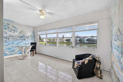 Condo in West Palm Beach, Florida, 2 bedrooms № 2183104