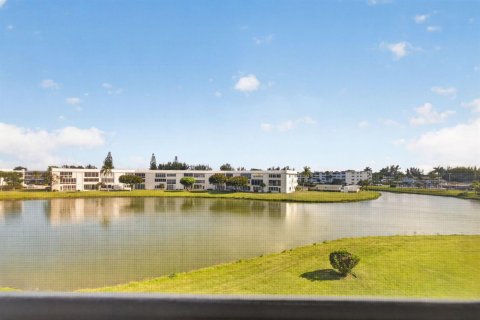 Condo in West Palm Beach, Florida, 2 bedrooms  № 2183104 - photo 21