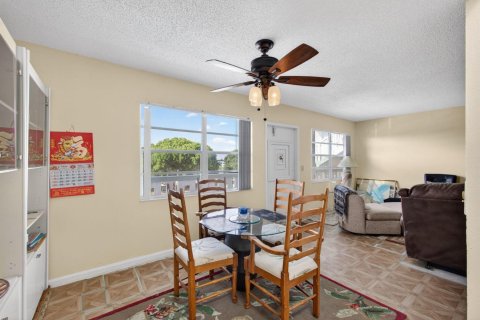 Condo in West Palm Beach, Florida, 2 bedrooms  № 2183104 - photo 6