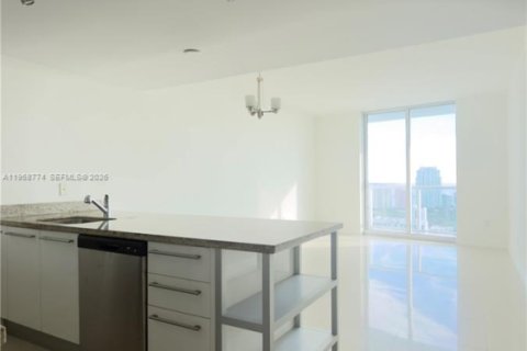 Copropriété à louer à Miami, Floride: 1 chambre, 77.29 m2 № 2017539 - photo 5