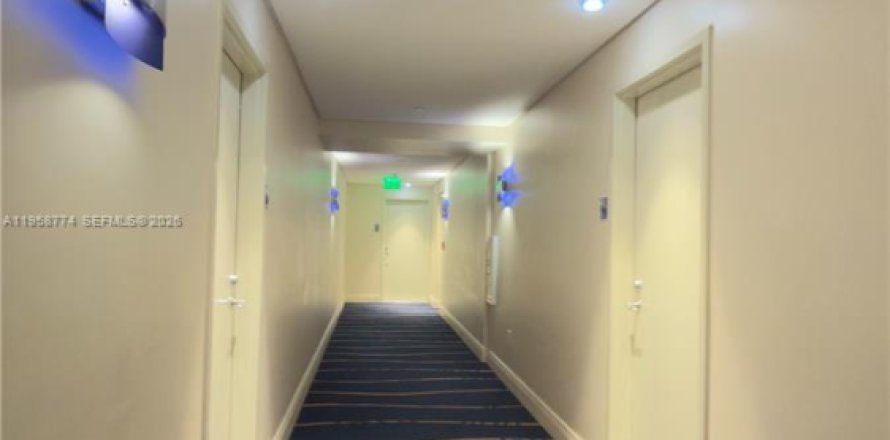 Condo à Miami, Floride, 1 chambre  № 2017539