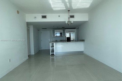Copropriété à louer à Miami, Floride: 1 chambre, 77.29 m2 № 2017539 - photo 4
