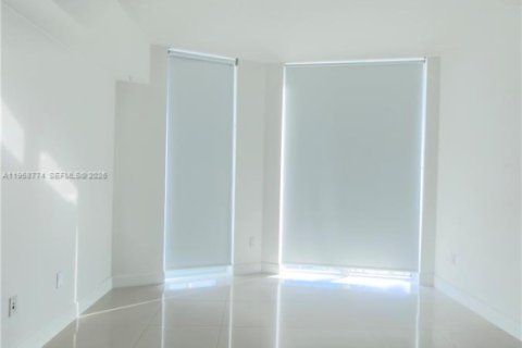 Copropriété à louer à Miami, Floride: 1 chambre, 77.29 m2 № 2017539 - photo 22