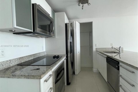 Copropriété à louer à Miami, Floride: 1 chambre, 77.29 m2 № 2017539 - photo 9