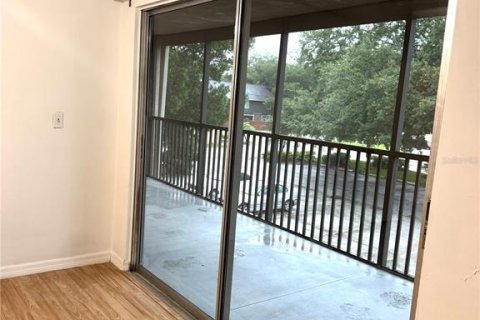 Condo in Tampa, Florida, 2 bedrooms  № 1812891 - photo 18