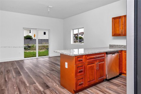 Casa en venta en Homestead, Florida, 4 dormitorios, 145.58 m2 № 1741270 - foto 6