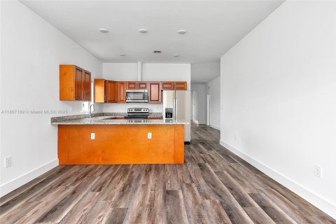Casa en venta en Homestead, Florida, 4 dormitorios, 145.58 m2 № 1741270 - foto 7