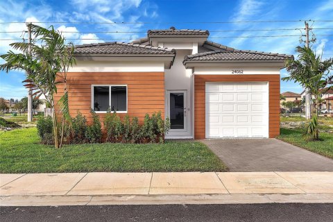 Casa en venta en Homestead, Florida, 4 dormitorios, 145.58 m2 № 1741270 - foto 1