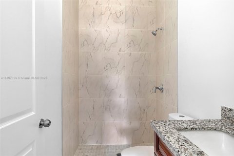 Casa en venta en Homestead, Florida, 4 dormitorios, 145.58 m2 № 1741270 - foto 13