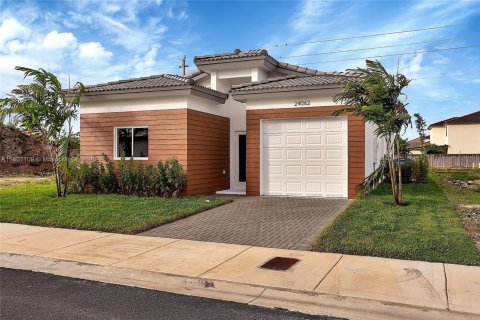Casa en venta en Homestead, Florida, 4 dormitorios, 145.58 m2 № 1741270 - foto 2