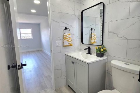 Купить кондоминиум в Лодерхилл, Флорида 2 спальни, 88.26м2, № 1936951 - фото 15