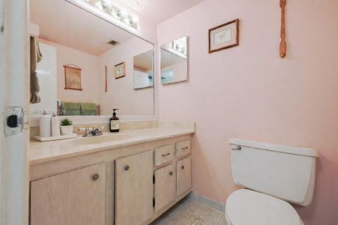 Condominio en venta en Hollywood, Florida, 1 dormitorio, 83.61 m2 № 2019587 - foto 10