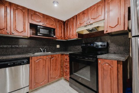 Condominio en venta en Hollywood, Florida, 1 dormitorio, 83.61 m2 № 2019587 - foto 12