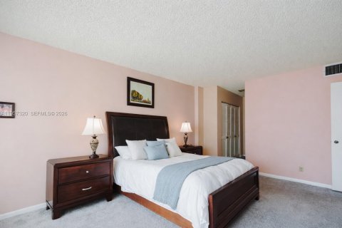 Condominio en venta en Hollywood, Florida, 1 dormitorio, 83.61 m2 № 2019587 - foto 5
