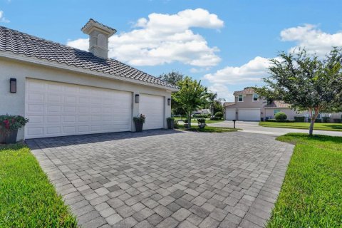 Casa en venta en Palm Coast, Florida, 4 dormitorios, 225.85 m2 № 2384231 - foto 6