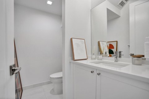 House in Boca Raton, Florida 4 bedrooms, 304.91 sq.m. № 2185498 - photo 4