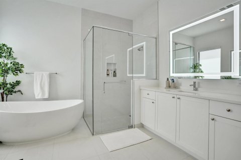 House in Boca Raton, Florida 4 bedrooms, 304.91 sq.m. № 2185498 - photo 30